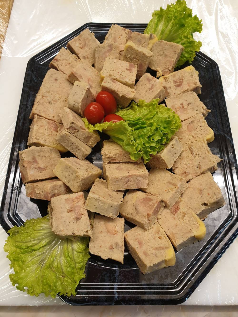 Pâté coupé en morceaux